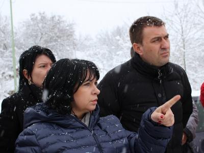 Министър Петкова посети област Враца, където вследствие на обилния сняг са нанесени най-сериозни поражения на електропреносната мрежа