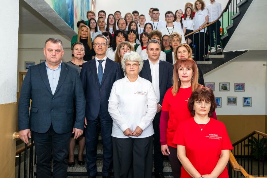 Министърът на енергетиката Трайчо Трайков отбеляза 150-годишнината от Априлското въстание в Панагюрище и откри нов STEM център