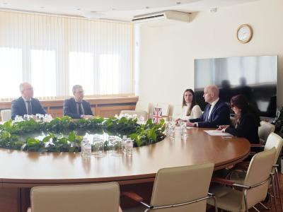 Министър Трайчо Трайков обсъди актуални теми в енергийния сектор с британския посланик Натаниел Копси