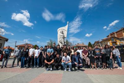 Министърът на енергетиката Трайчо Трайков отбеляза 150-годишнината от Априлското въстание в Панагюрище и откри нов STEM център