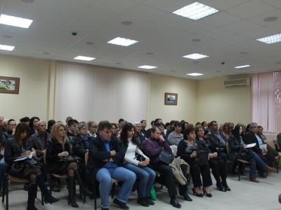 Заместник-министър Жечо Станков информира аудиторията в Хасково за предстоящата либерализацията на пазара 