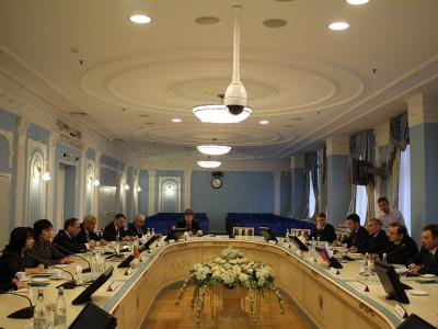 Министър Петкова се срещна с председателя от руска страна на междуправителствената комисия Сергей Герасимов