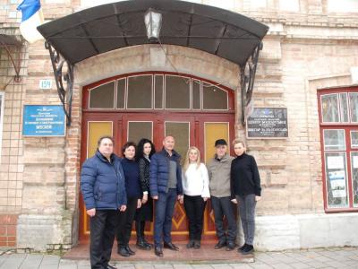 Министър Росен Христов дари генератори на българите в Болгра