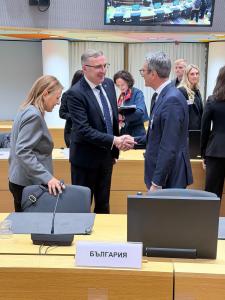 Министър Трайков: Геополитическата нестабилност изисква още по-координирани усилия на ЕС за инфраструктурна свързаност, сигурно снабдяване и достъпни цени за потребителите