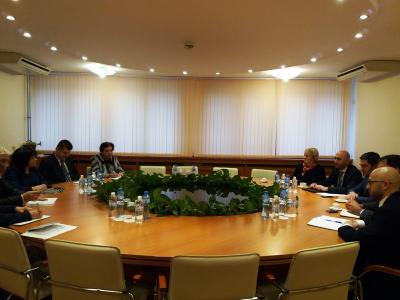 Министър Петкова на среща със своя колега – министърът на икономиката на Република Македония Крешник Бектеши