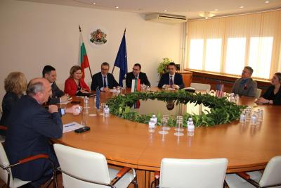 България се позиционира като ключов участник в енергийните диалози за бъдещето на отрасъла в региона