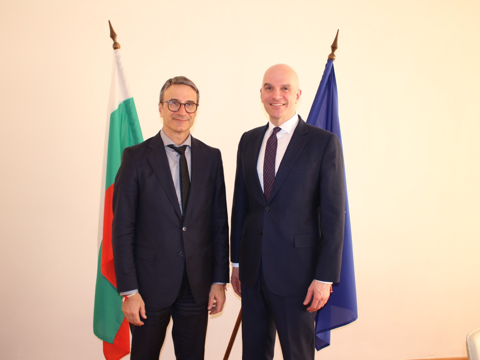 Министър Трайчо Трайков обсъди актуални теми в енергийния сектор с британския посланик Натаниел Копси