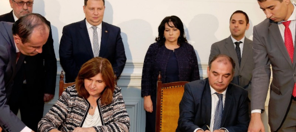 Преносните оператори на България и Румъния подписаха договор за аварийна доставка на електроенергия 