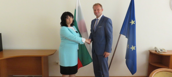 Министър Петкова и словашкият министър Худак обсъдиха развитието на проекта Eastring