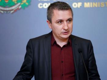 Министър Николов: С днешното решение на правителството целим съществено намаляване на натиска върху домакинствата от растящите цени през най-енергоинтензивните месеци